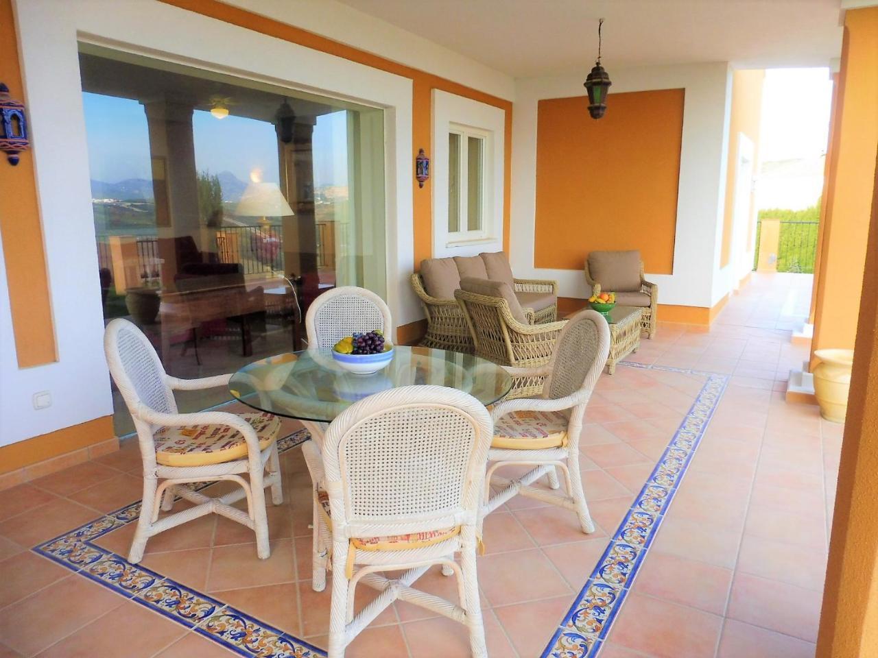 Castillo de Sabinillas Villa Princesa Kristina מראה חיצוני תמונה