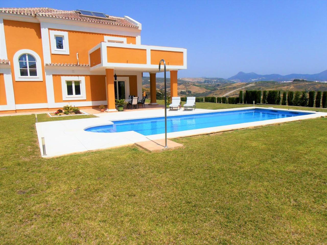 Castillo de Sabinillas Villa Princesa Kristina מראה חיצוני תמונה