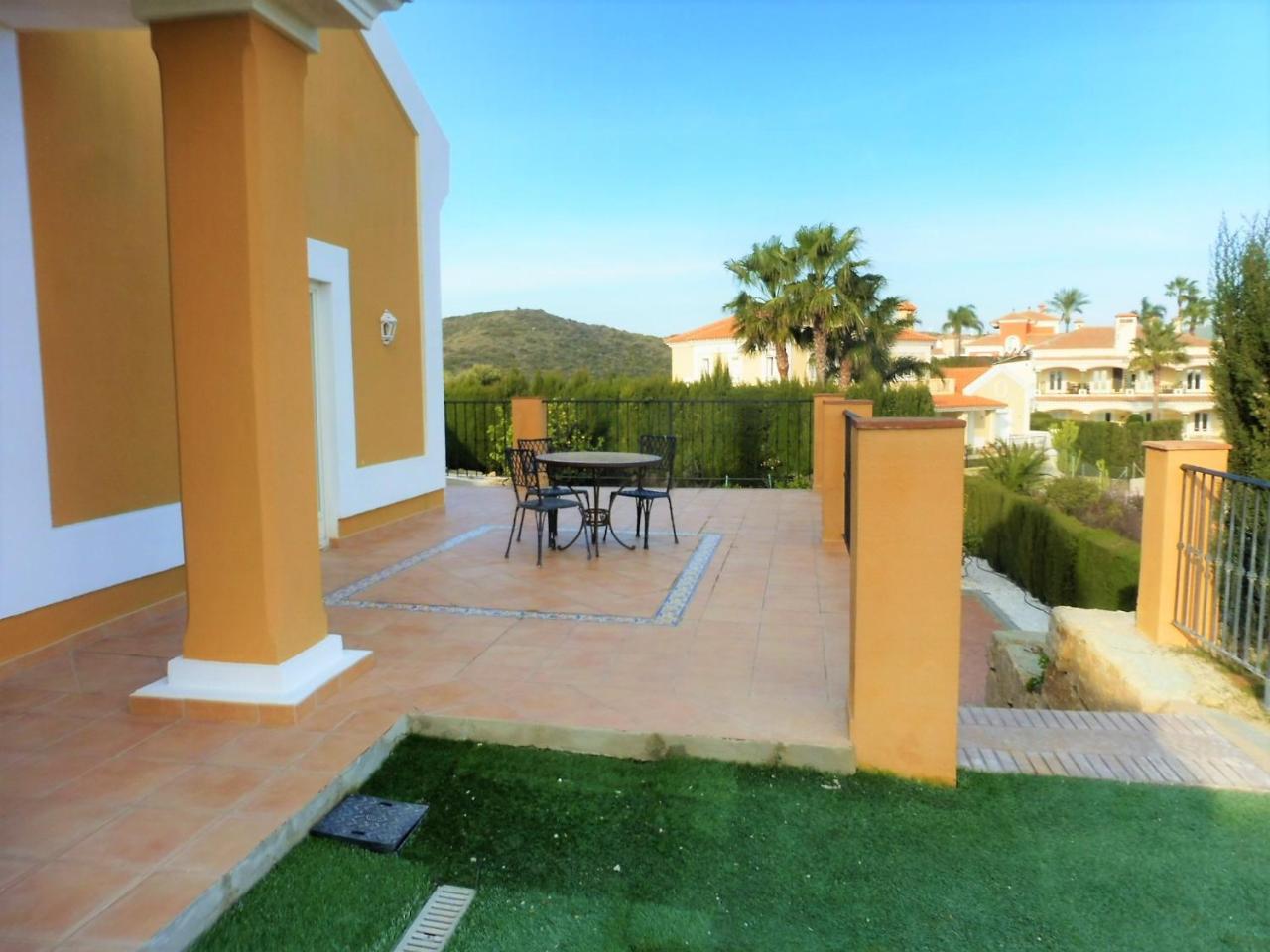 Castillo de Sabinillas Villa Princesa Kristina מראה חיצוני תמונה