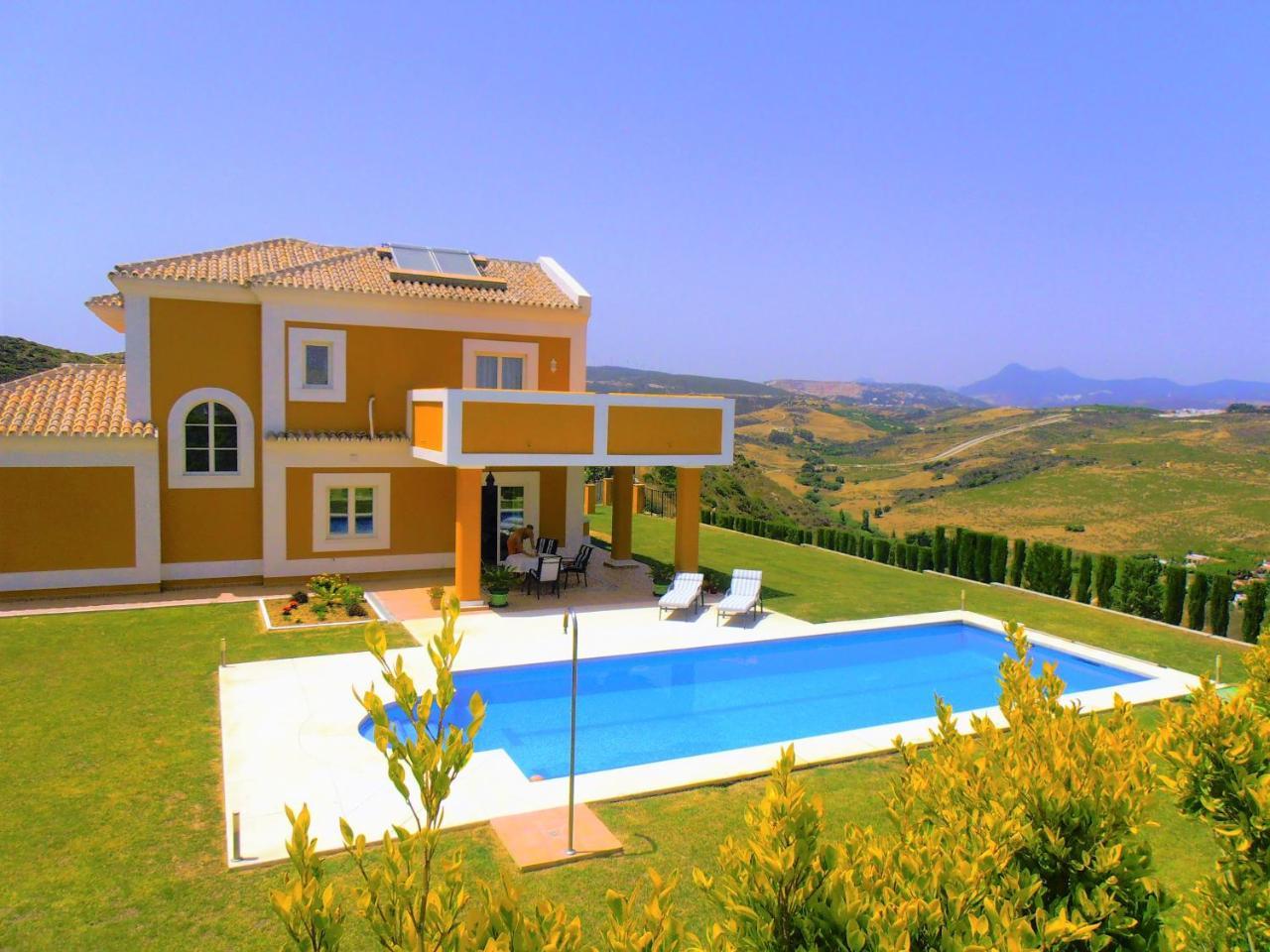 Castillo de Sabinillas Villa Princesa Kristina מראה חיצוני תמונה